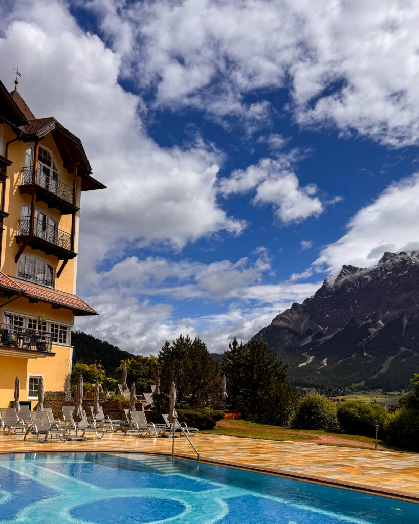 Hotel Post Lermoos pool