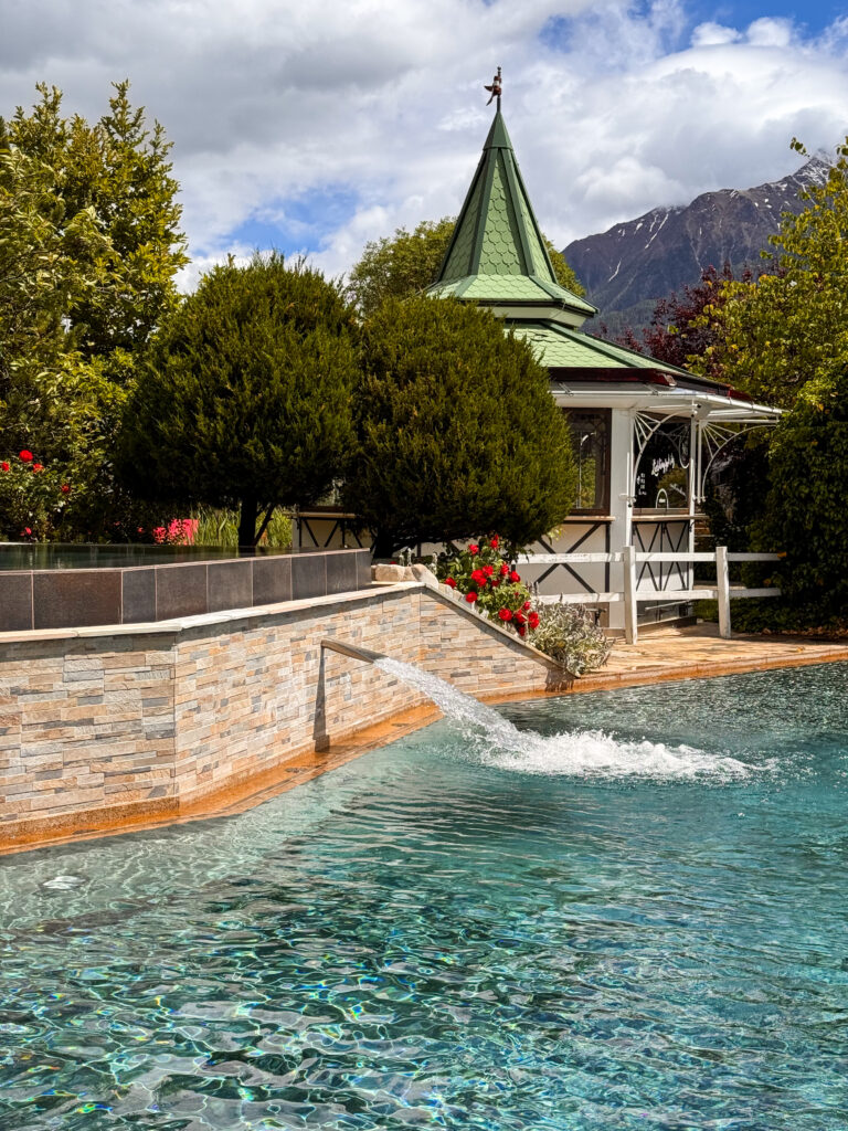 Alpenresort Schwarz swimming pool