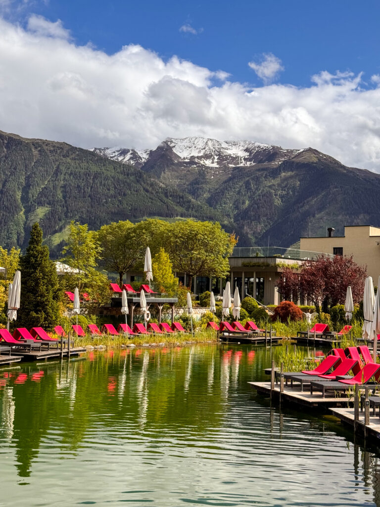 Alpenresort Schwarz swimming pool