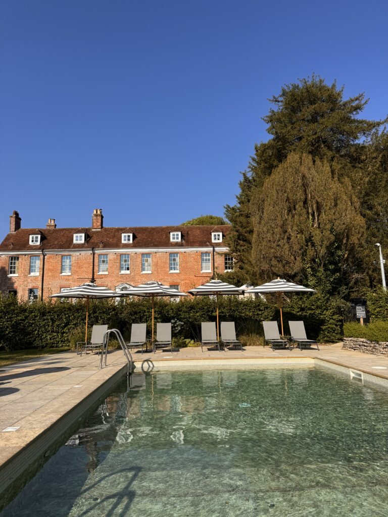 New Park Manor hotel swimming pool